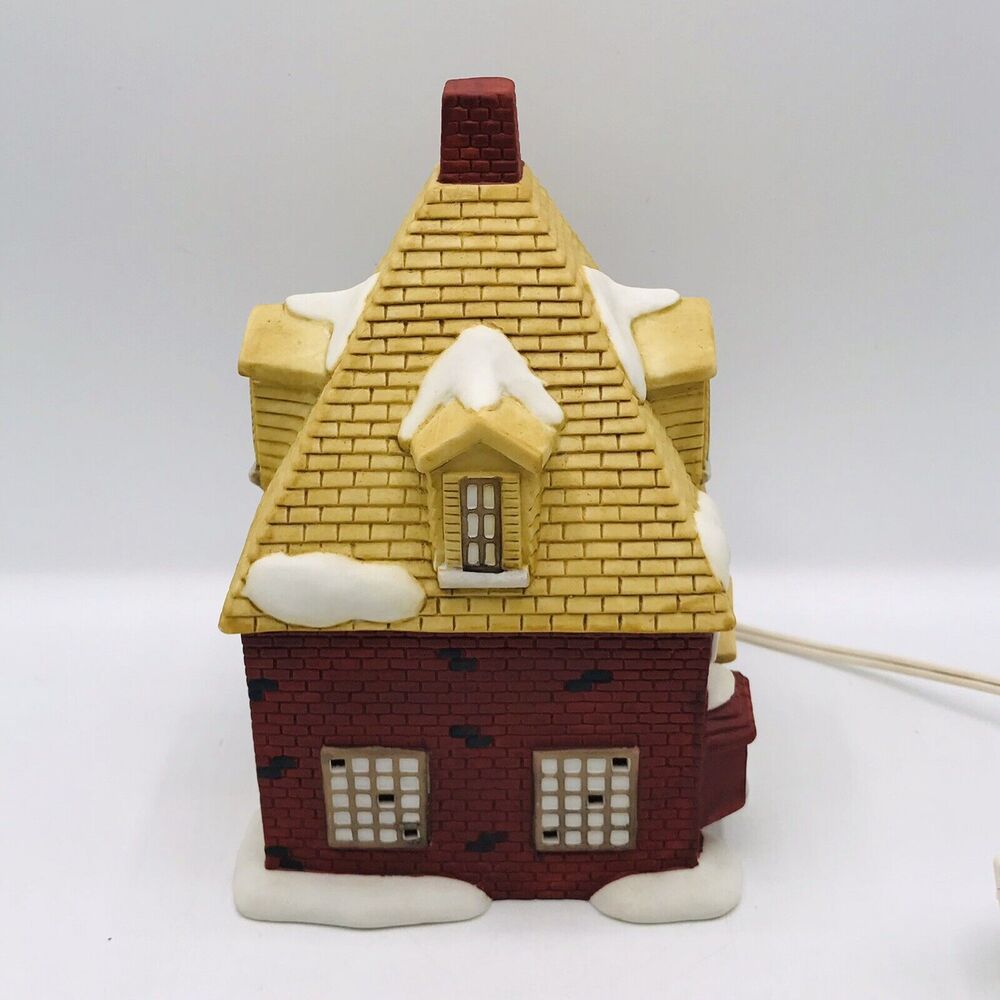 The Christmas Village Seymour Mann Inc Gifts and Sundries Shoppe Tested Working - Picture 2 of 5